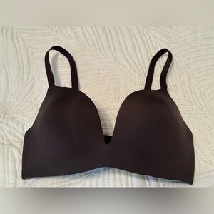 Black Seamless Bra